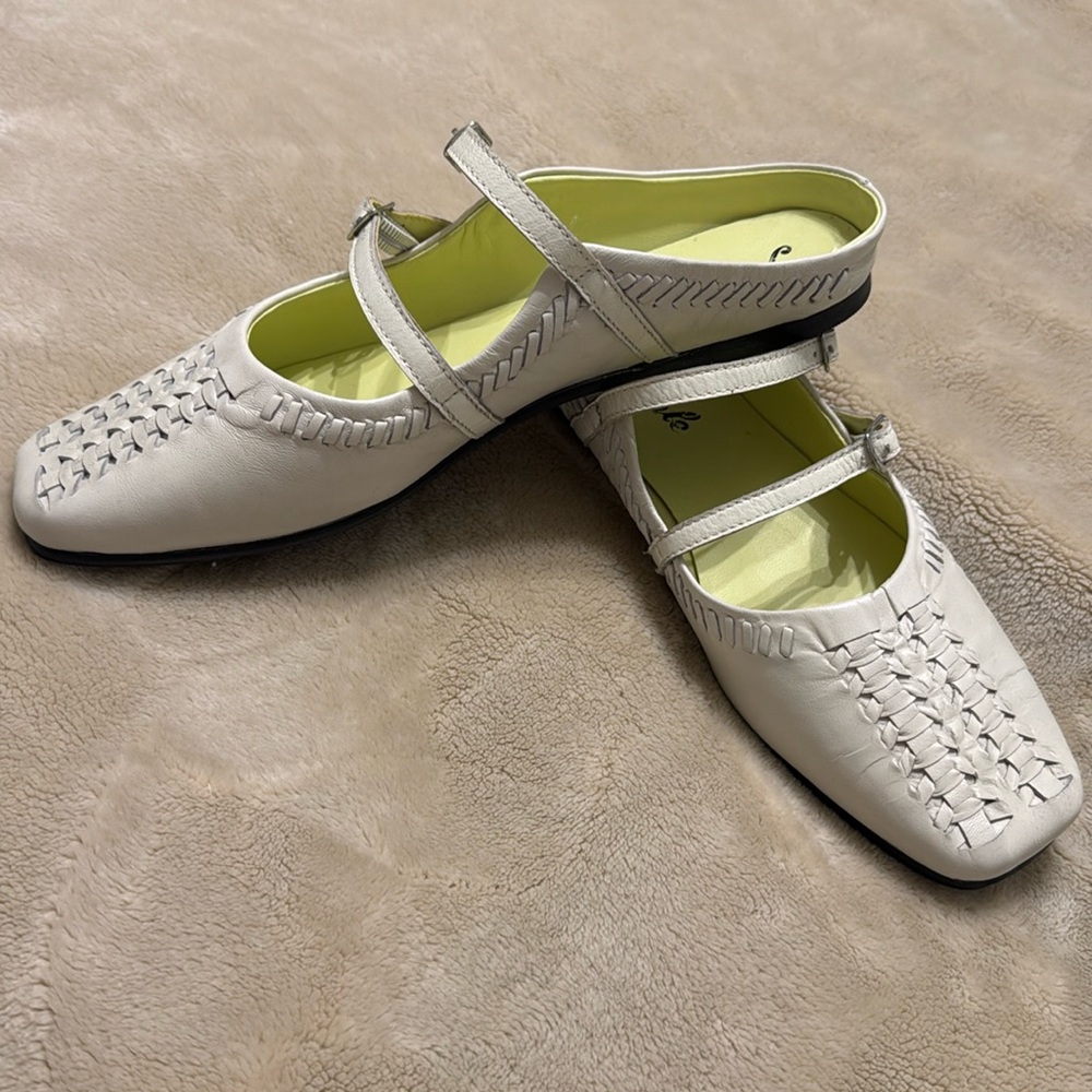 Free People Slides